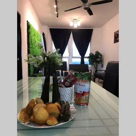 Ken1606 Home - Centre Of Kb, Wifi, 6 To 8 Pax Kota Bharu Exterior photo