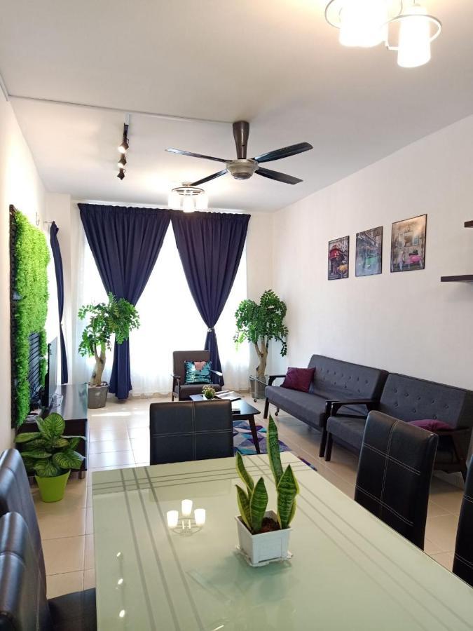 Apartment Ken1606 - Centre Of Kb, Wifi, 6 To 8 Pax Kota Bharu